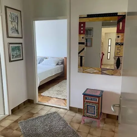 Stella Apartment