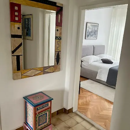 Stella Apartment *
