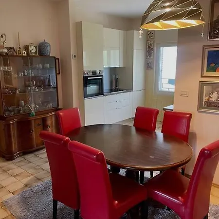 Stella Apartment *